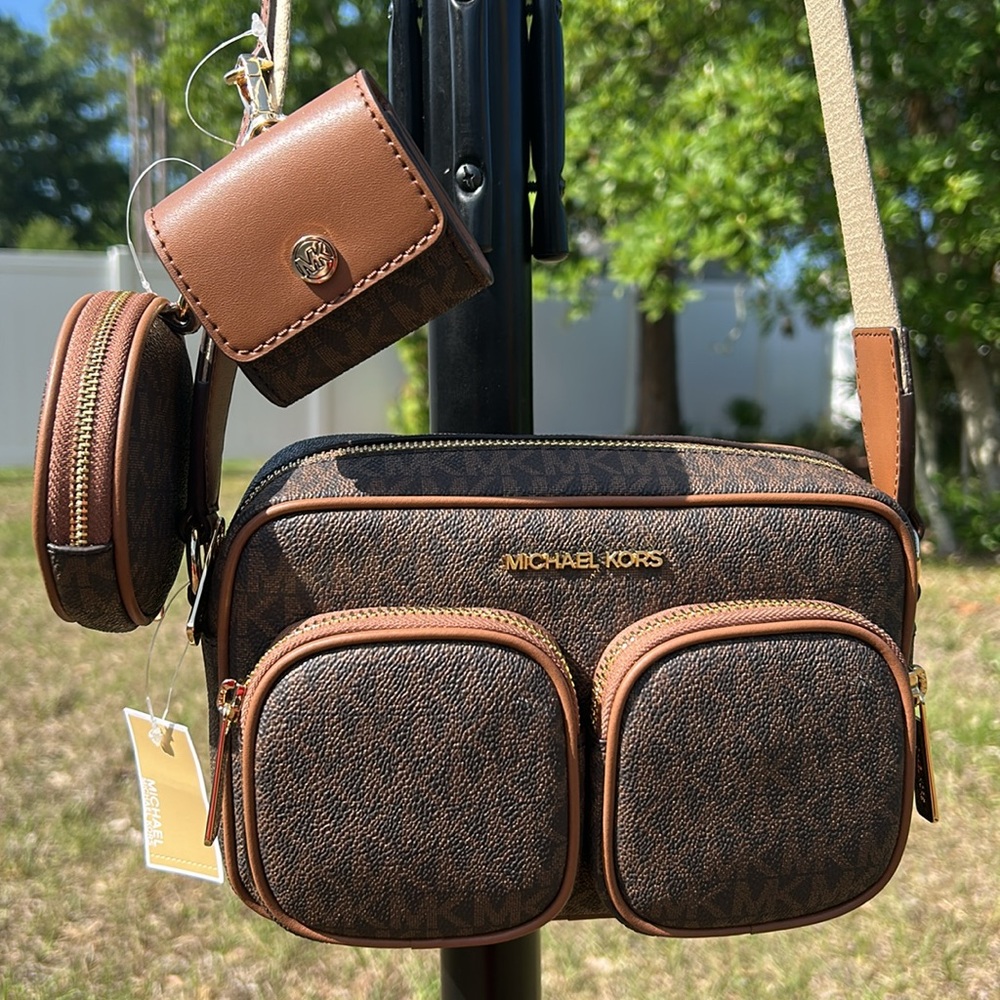 NWT $498 Michael Kors detachable 3-piece bag - Picture 3 of 15